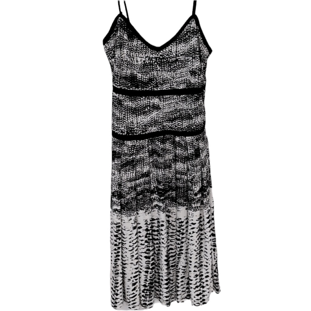Gorgeous black & white dress - never worn